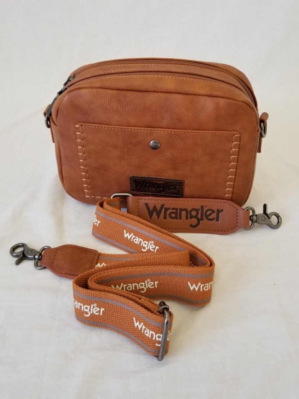NWT! Wrangler Brown Faux Leather Purse Shoulder Crossbody Bag w/Detachable Strap - Picture 2 of 13